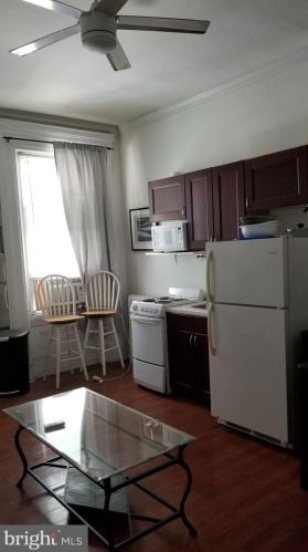 332 16th St, Philadelphia PA  19102-4940 exterior