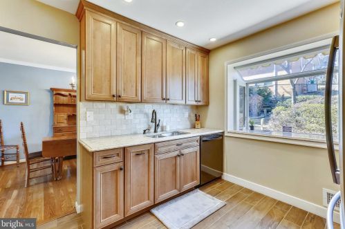 8 David Ct, Silver Spring MD exterior