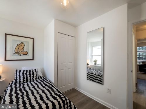 780 Lamont St, Washington DC  20010-1527 exterior