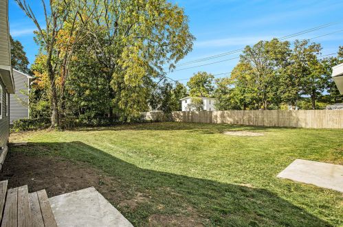 324 Michigan Ave, Three Rivers MI 49093-1124 exterior