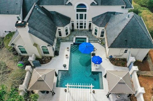 445 Darrow Dr, Duluth GA 30097-2430 exterior