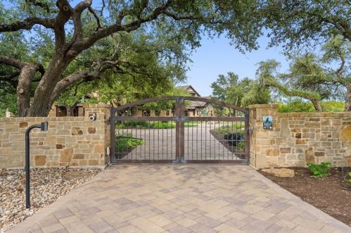 17837 Flagler Dr, Austin, TX 78738-7630