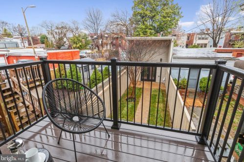 1416 A St, Washington DC  20003-1523 exterior