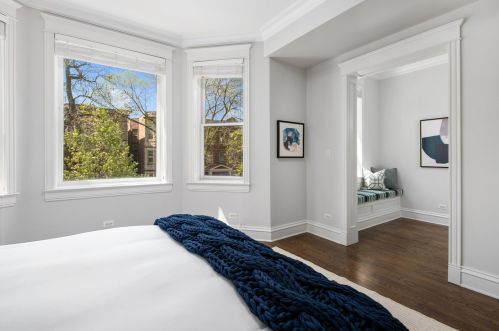 1324 Eddy St, Chicago IL 60657-1006 exterior