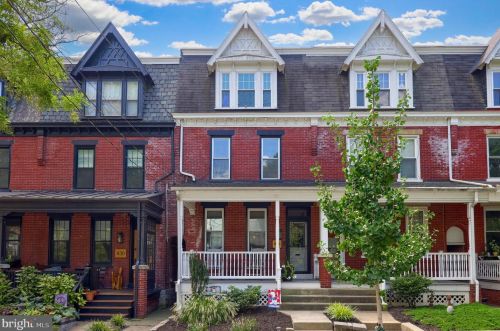 832 Buchanan Ave, Lancaster, PA 17603-3220