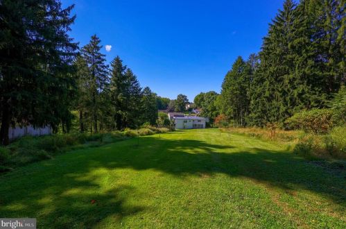 1944 Millersville Rd, Lancaster PA 17603-6153 exterior