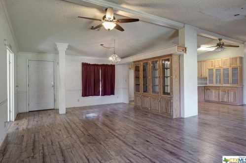 1740 Knl Schwope Rd, Spring Branch TX 78070-6213 exterior