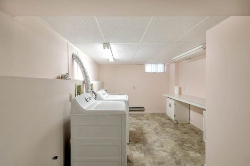 350 Mount Pleasant Ave, Providence RI 02908-5153 exterior