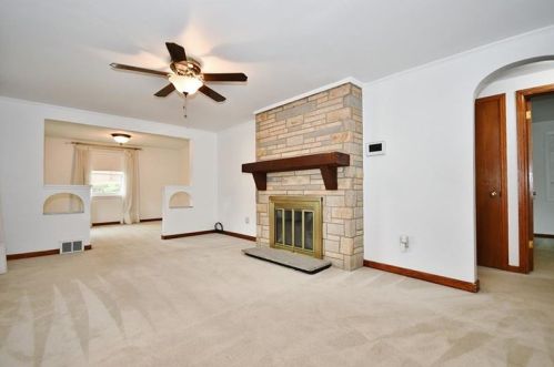 4816 Carlyn Dr, Pittsburgh, PA 15236-1916