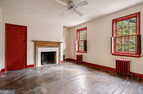 515 Delancey St, Philadelphia PA 19106-4105 exterior