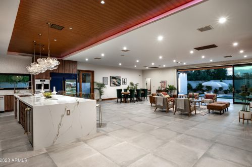 5812 44th Pl, Phoenix AZ  85040-4056 exterior