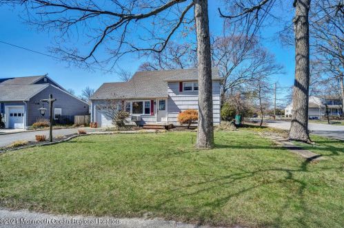 1125 Roe Ave, Point Pleasant Beach NJ 08742-4449 exterior