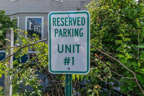 19 Ocean Ave, Portland ME  04107-9517 exterior