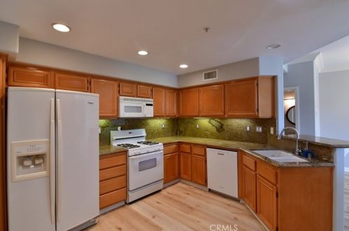 2354 Sunningdale Dr, Tustin CA  92782-1086 exterior