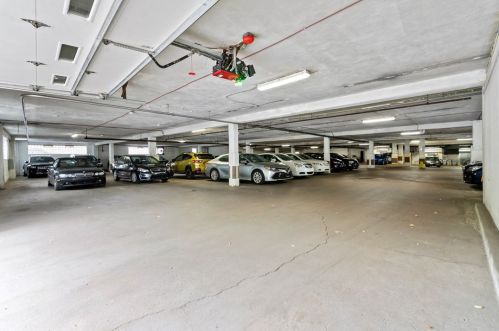 128 Craig St, Pittsburgh PA  15213-2744 exterior