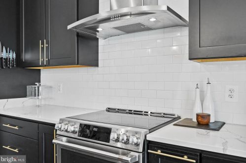 2626 Garfield St, Washington DC 20008-4103 exterior