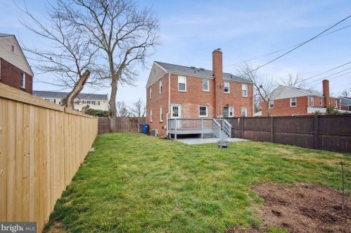 2836 Fairhaven Ave, Alexandria VA  22303-2209 exterior