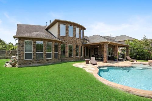 6215 Flewellen Falls Ln, Fulshear TX 77441-1116 exterior