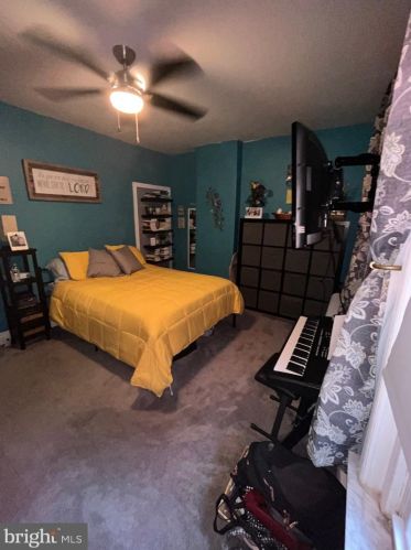 3422 Henry Ave, Philadelphia PA 19128-3101 exterior