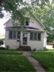 116 Levering St, Traer, IA 50675-1024