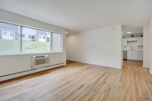 2740 South Rd, Poughkeepsie NY  12601-5241 exterior