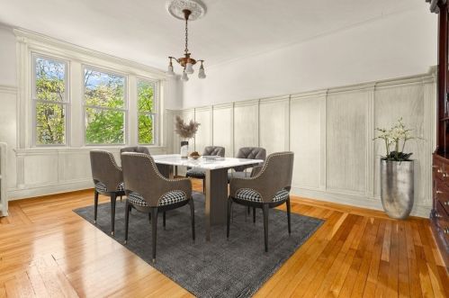 12 Euston St, Brookline, MA 02446-4016