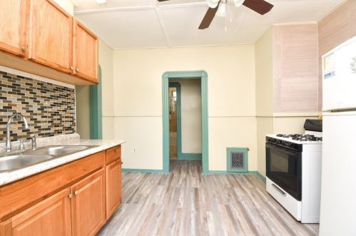 132 Alderman St, Springfield MA 01108-2121 exterior