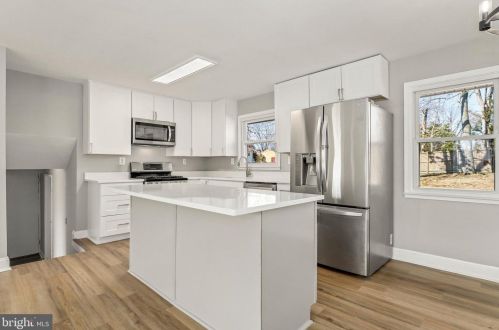 4500 Kling Dr, Alexandria VA 22312-1509 exterior