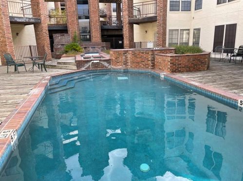 3001 Cedar St, Austin TX  78705-2947 exterior