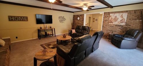 6595 Dillon Rd, Austell GA 30168-5625 exterior