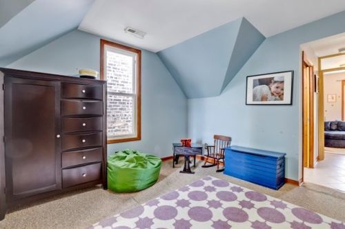 4214 Bernard St, Chicago IL 60618-1104 exterior