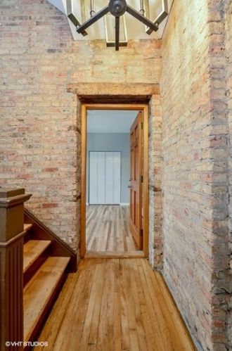 1800 Superior St, Chicago, IL 60622-5611