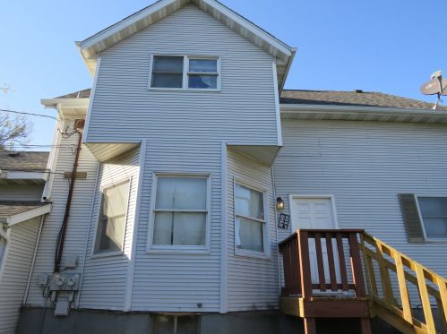 1253 Hickory St, Joliet IL 60435-4374 exterior