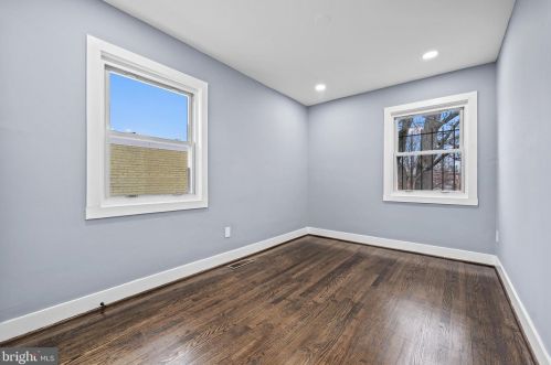 432 Burbank St, Washington DC 20019-4229 exterior