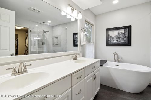 4406 Carmine Ct, Dewitt MI 48820-9183 exterior