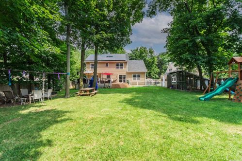 42 21st St, Huntington Station NY  11746-3259 exterior