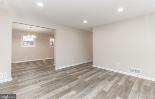 4613 Creek Shore Dr, Rockville MD 20852-2410 exterior