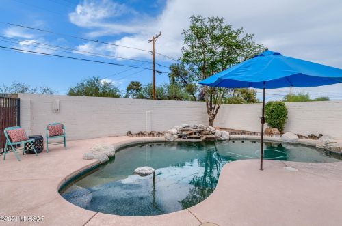 4901 17th St, Tucson AZ  85711-4354 exterior