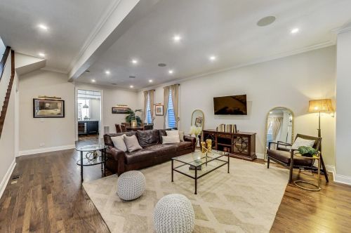 3719 Hermitage Ave, Chicago, IL 60613-3508