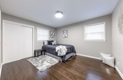 8841 Palmetto Ave, Milwaukee WI  53225-5009 exterior