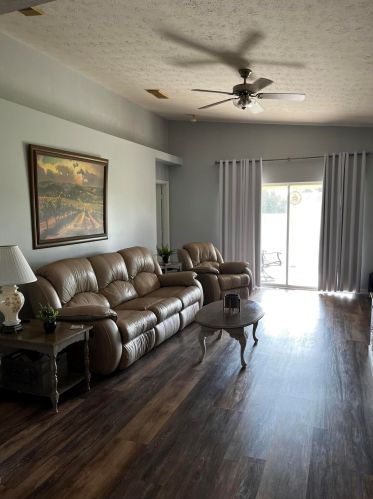 6544 Alemendra, Fort Pierce FL 34951-4315 exterior