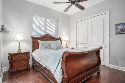 2034 Imperial Cir, Naples FL 34110-1089 exterior