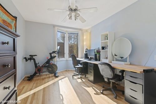 2145 Lincoln Ave, Chicago IL 60614-4510 exterior