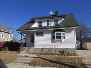 2312 Clark St, Manitowoc, WI 54220-4436