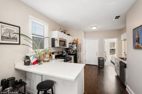 3431 Dickens Ave, Chicago IL 60639-3311 exterior