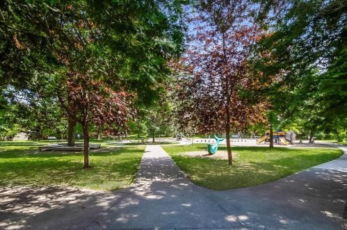 140 Humboldt Ave, Providence RI  02906-5438 exterior