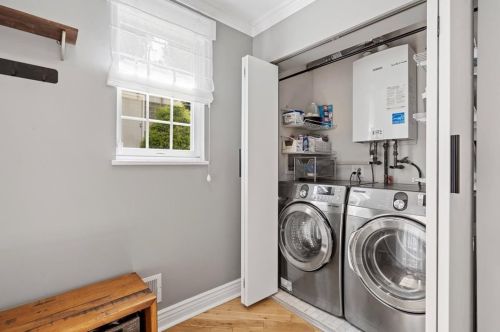 217 Plymouth St, Pittsburgh PA 15211-1233 exterior