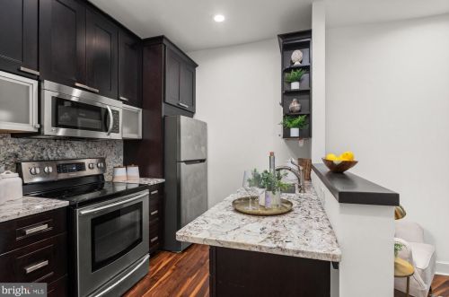 1429 Q St, Washington DC 20009-3808 exterior