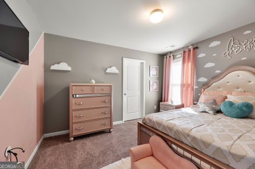 3940 Kingfisher Dr, Atlanta GA exterior