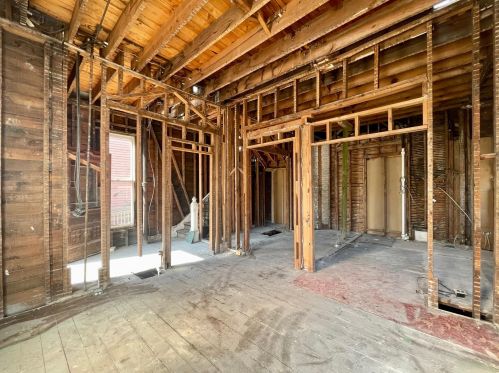 460 Clay Ave, Meskegon MI 49440-1002 exterior